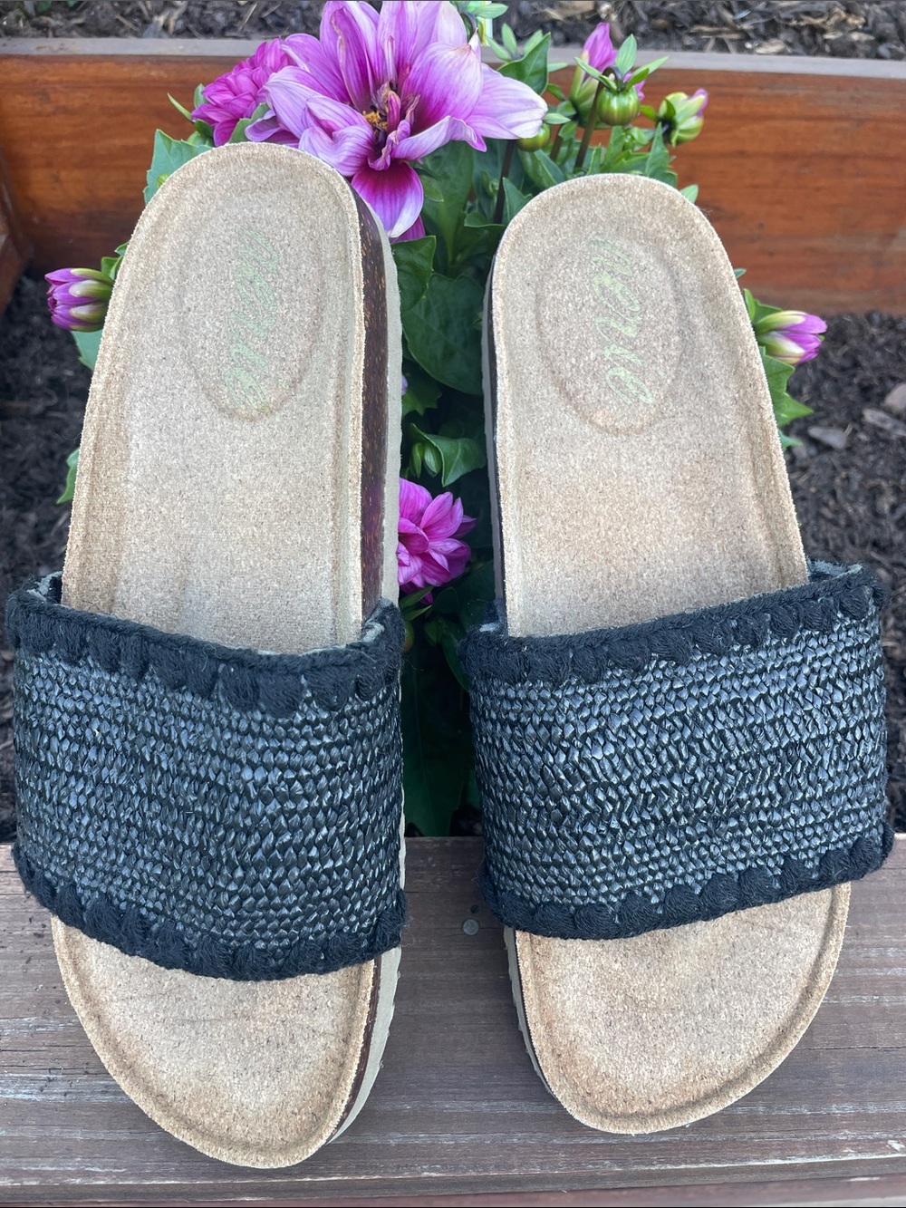 aerie Black Woven Slide Sandals with Natural Footbed